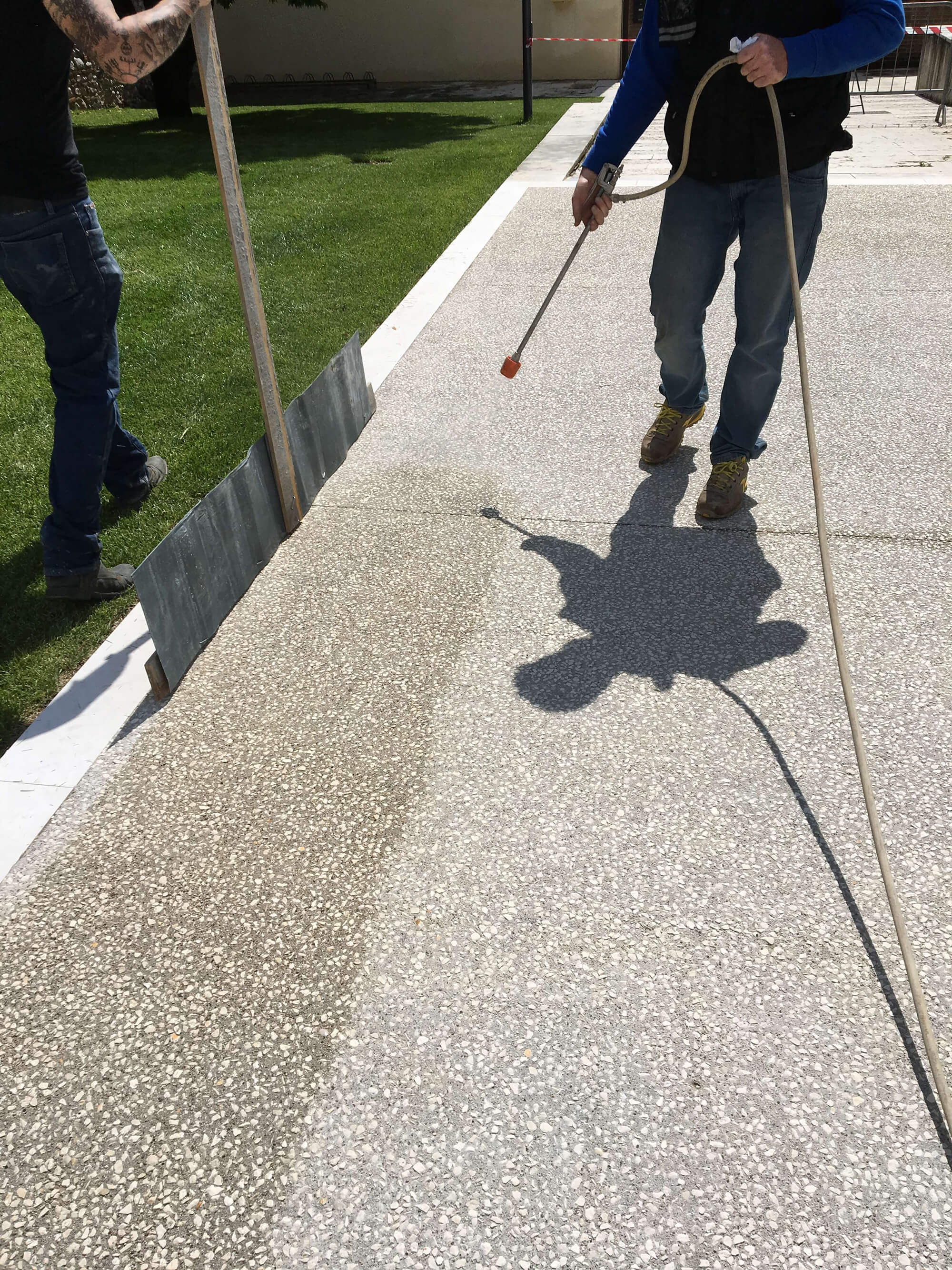 Ecobeton Pavishield on washed gravel floor