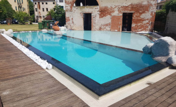 Ecobeton Poseidone microcement swimming pool overlayed