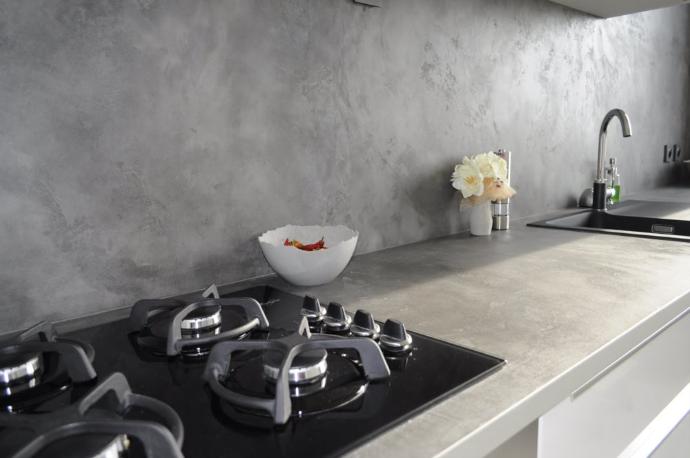 Microcemento Microbond kitchen and wall top