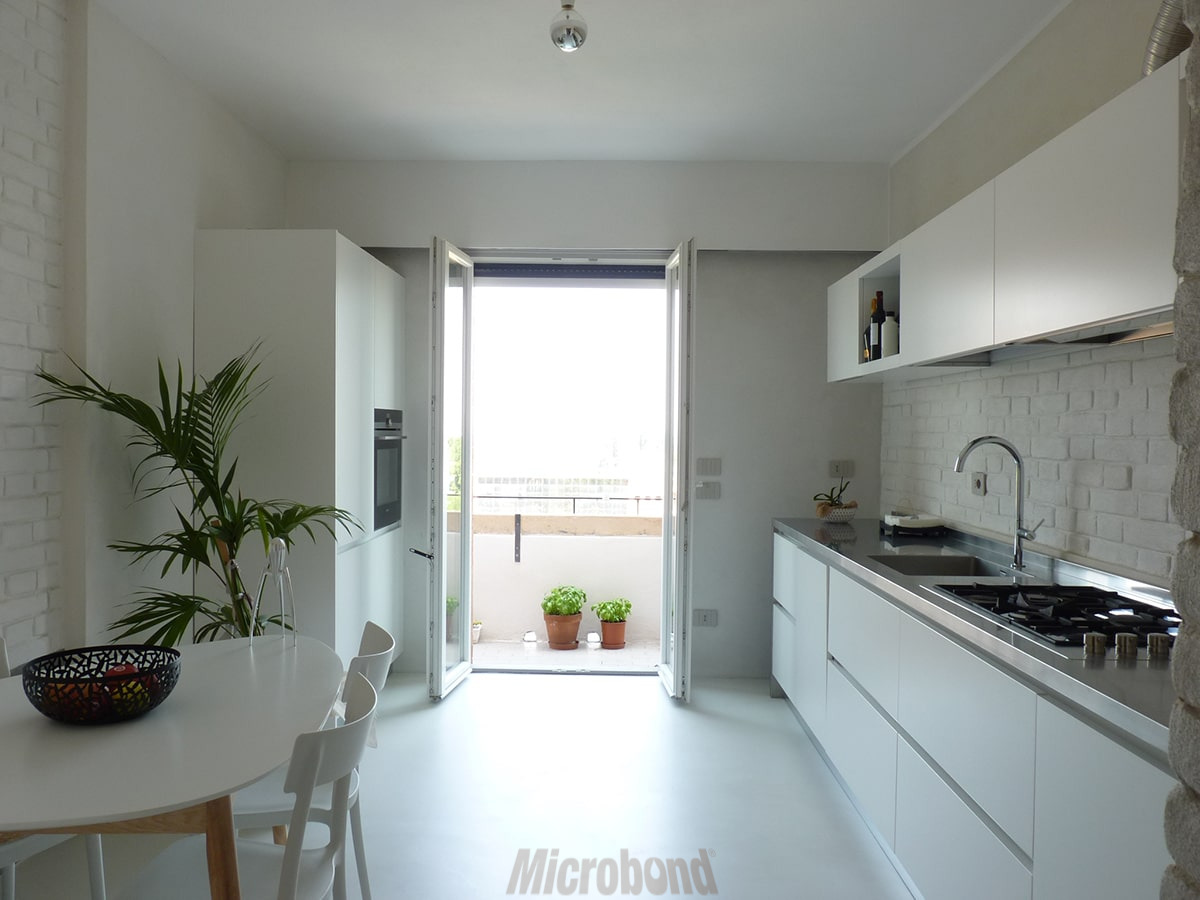 Curved wall of a luxury hotel decorated with Microbond